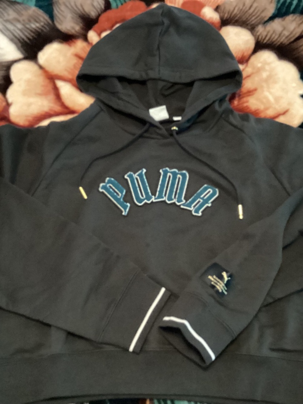 PUMA cropped hoodie, new without tag.